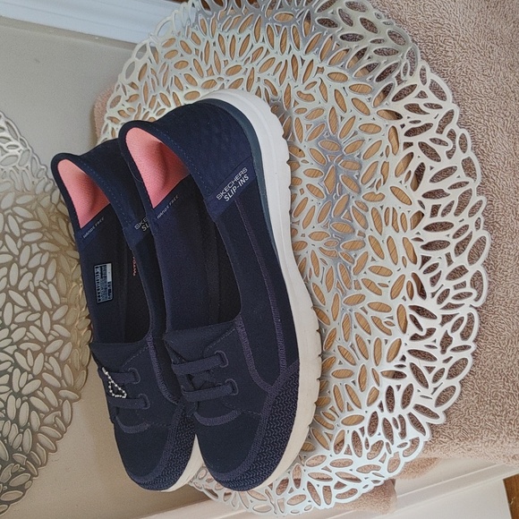 Skechers Navy and Pink Slip-On Shoes - Picture 4 of 7
